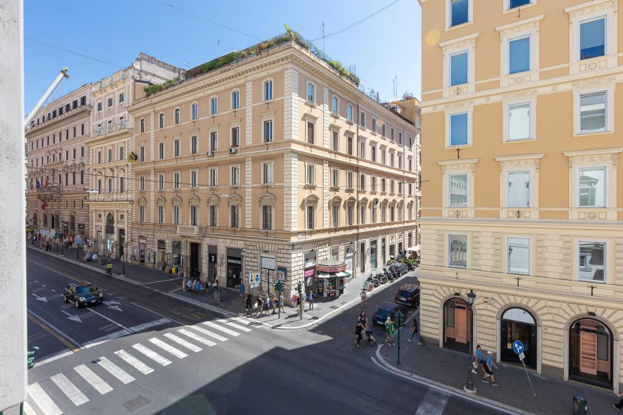Lovely Cozy Nazionale 4 Apartment Рим Екстериор снимка