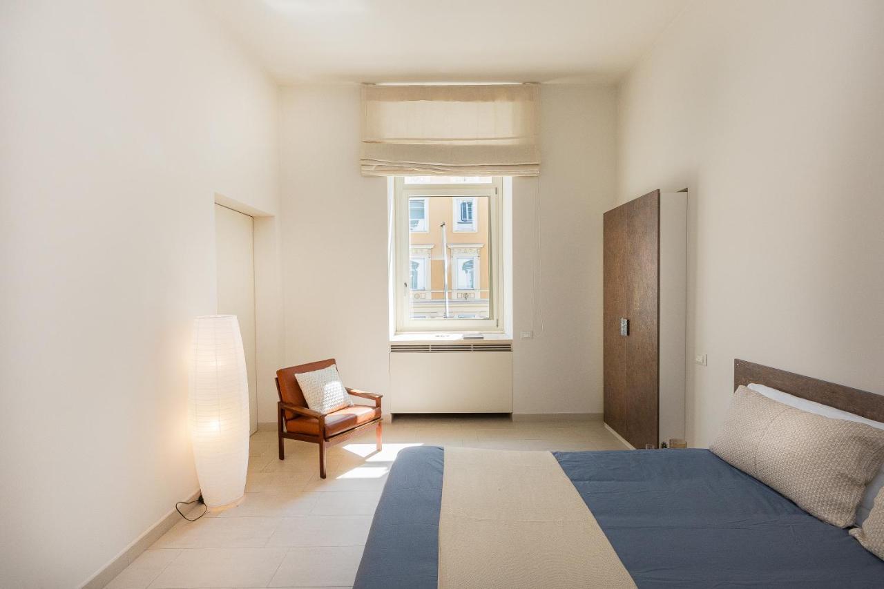 Lovely Cozy Nazionale 4 Apartment Рим Екстериор снимка